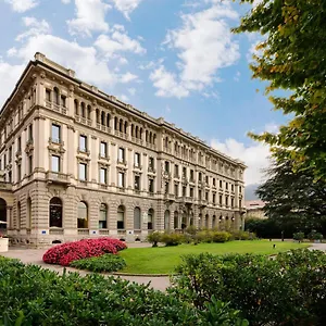 4* Otel Palace Lake